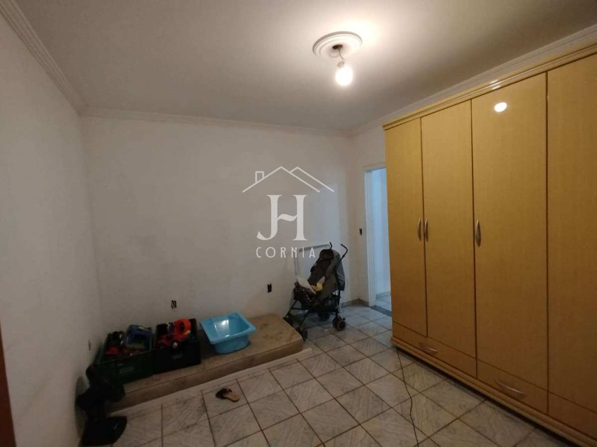  - Casa à venda em Limeira, Jardim Palmeiras, com 3 quartos, 140m²